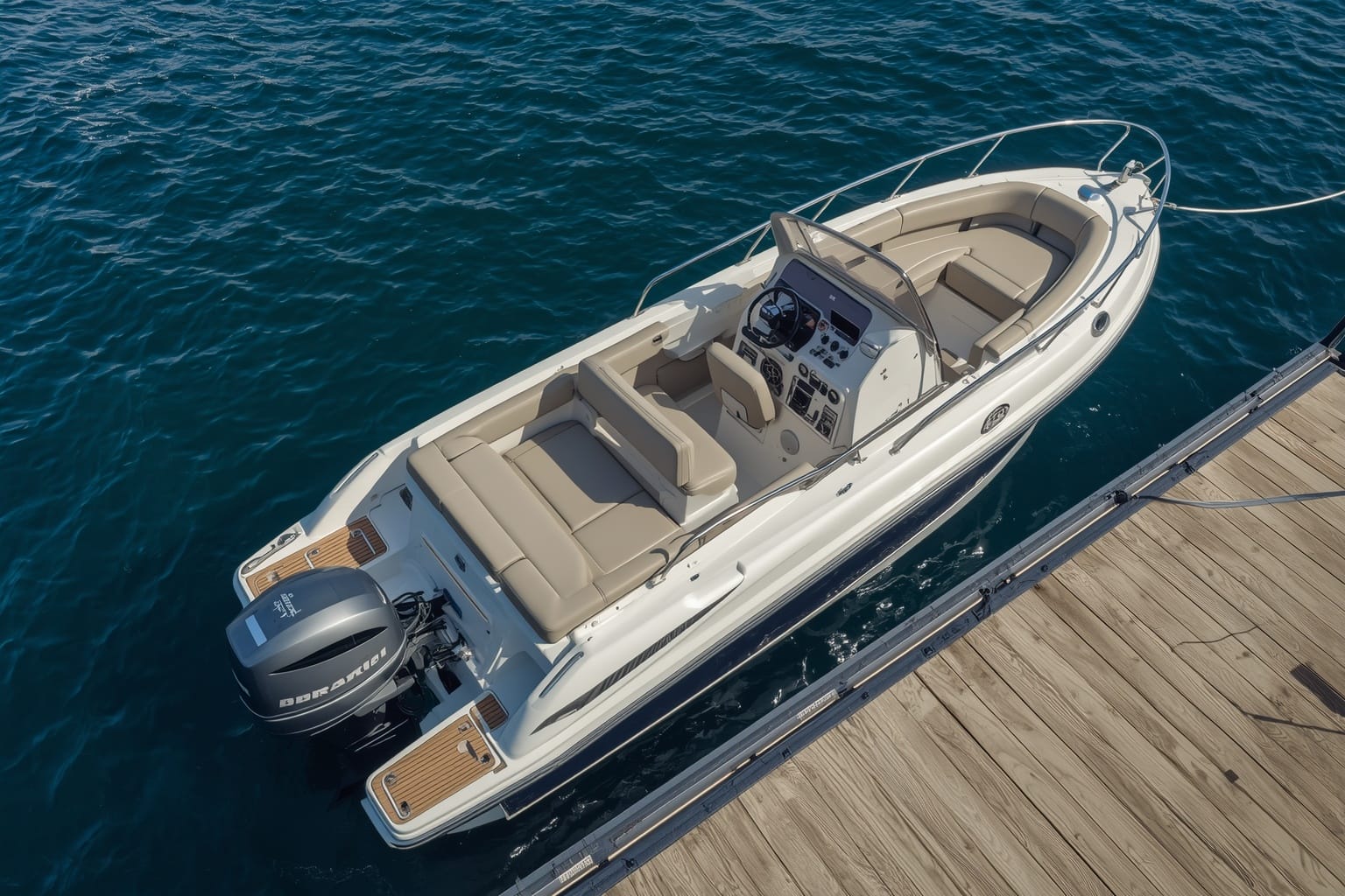 Brise 6.5 — Runabout 6,5 m à louer à Marseille